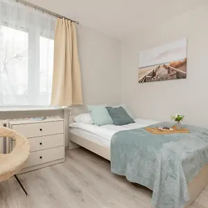  Apartament Cosy With Balcony In By Renters